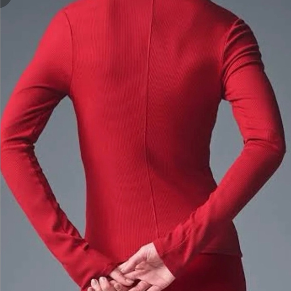 NWOT ALO Yoga Ribbed Mesmerize Long Sleeve - Picture 5 of 6